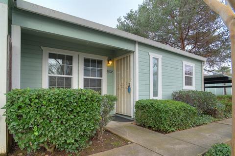 5709 Ivytown Ln, Carmichael, CA 95608 photo 2