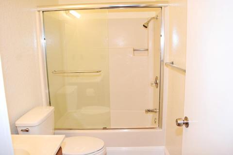 924 Wilma Dr, Modesto, CA 95351 photo 9