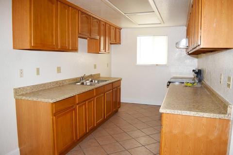 924 Wilma Dr, Modesto, CA 95351 photo 3