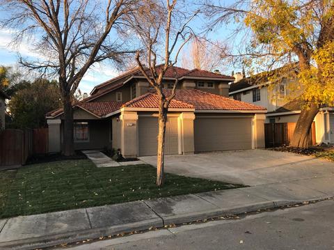 1575 Locust Dr, Tracy, CA 95376 photo 1