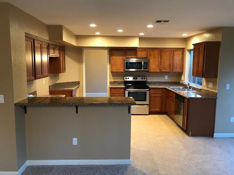 1575 Locust Dr, Tracy, CA 95376 photo 6