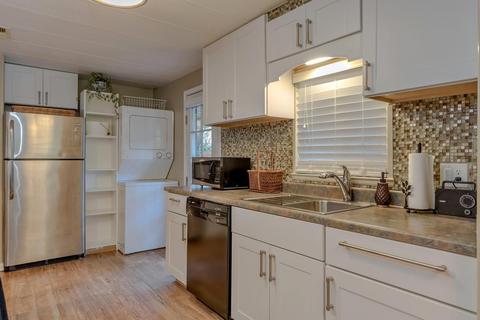 3 Outer Cir, Davis, CA 95618 photo 12