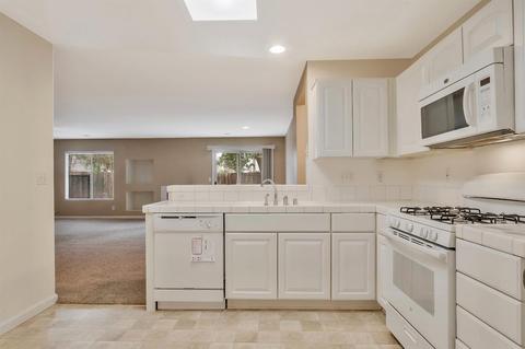 157 James W Smith Dr, Tracy, CA 95377 photo 7