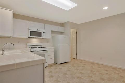 157 James W Smith Dr, Tracy, CA 95377 photo 8