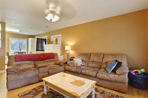 524 N Ham Ln, Lodi, CA 95242 photo 8