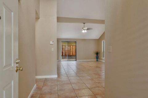 1901 Heather Ct, Tracy, CA 95377 photo 4