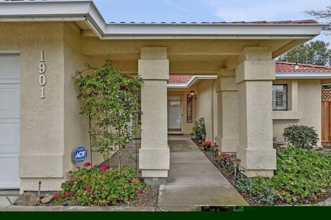 1901 Heather Ct, Tracy, CA 95377 photo 2