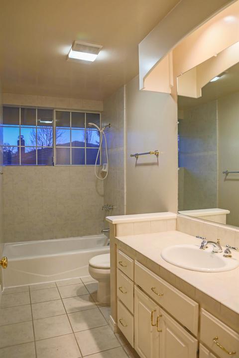 1011 Jacob Ln, Carmichael, CA 95608 photo 8