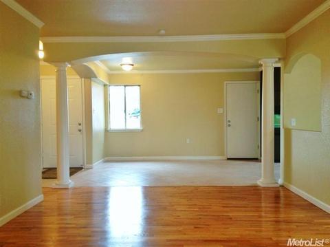 2038 Gulfstream Dr, Modesto, CA 95350 photo 2
