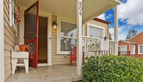 904 N Loma Dr, Lodi, CA 95242 photo 2