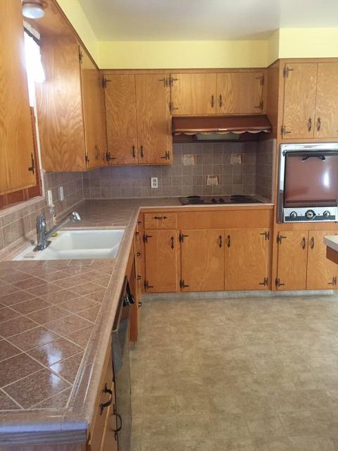 512 Connie St, Lodi, CA 95240 photo 2