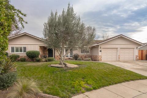 724 Myrtle Ct, Ripon, CA 95366 photo 2