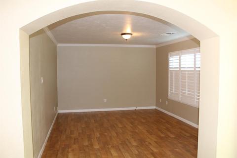 2801 Case Way, Turlock, CA 95382 photo 3
