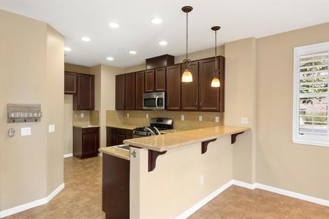 2010 Las Palomas Loop, Lincoln, CA 95648 photo 11