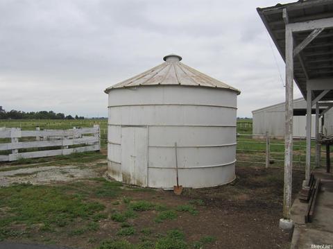 23620 N Tully Rd, Acampo, CA 95220 photo 4