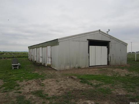 23620 N Tully Rd, Acampo, CA 95220 photo 5
