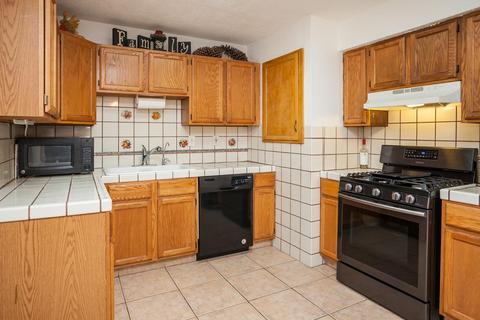 1005 Marseille Ln, Modesto, CA 95351 photo 3