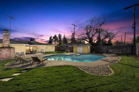 5113 Vale Dr, Carmichael, CA 95608 photo 2