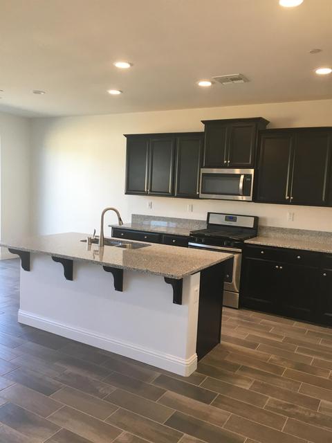 2317 Kiska Dr, Modesto, CA 95355 photo 2