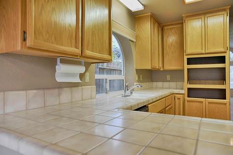 8262 Silk Tree Way, Antelope, CA 95843 photo 13