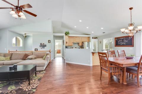 2704 Riffle Ct, Placerville, CA 95667 photo 2