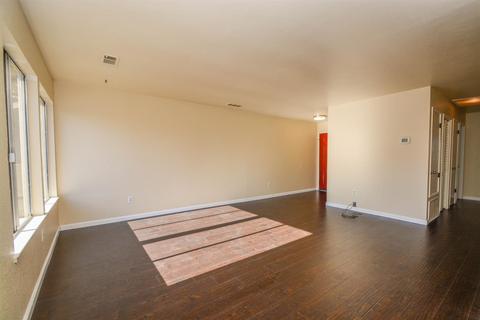 455 Cherry Ln #E, Manteca, CA 95337 photo 4