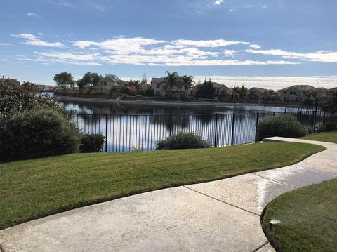 38 Nostalgia Ave, Patterson, CA 95363 photo 2