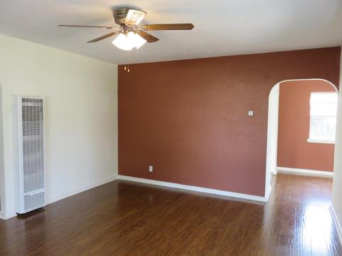 130 E Fairmont Ave, Modesto, CA 95354 photo 4