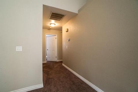 192 Saddle Ct, Galt, CA 95632 photo 7