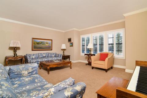 150 Perry Ct, Folsom, CA 95630 photo 7