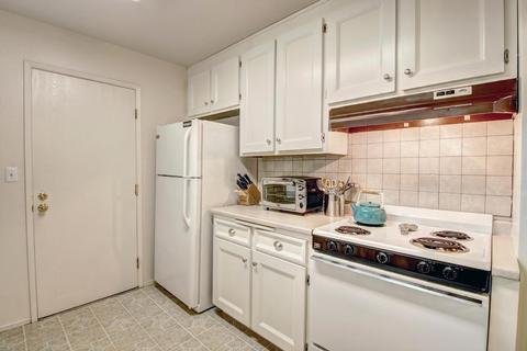 3010 Albany Ave, Davis, CA 95618 photo 12