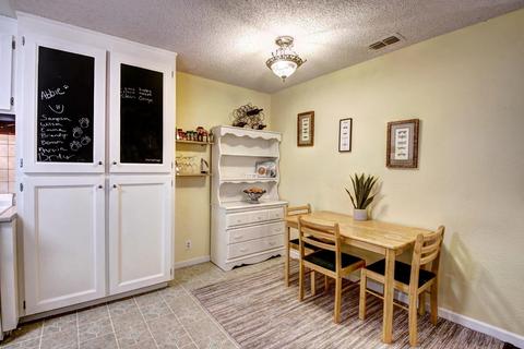 3010 Albany Ave, Davis, CA 95618 photo 17