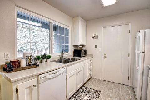 3010 Albany Ave, Davis, CA 95618 photo 11