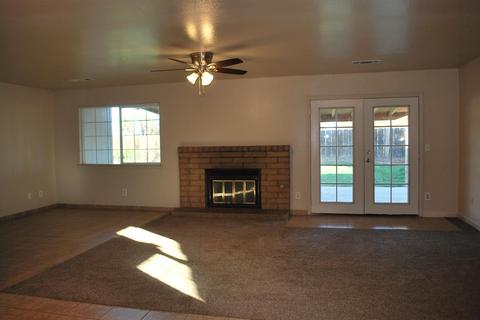 23 E Wallis Ave, Gustine, CA 95322 photo 4
