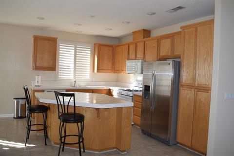 862 Ann Marie Dr, Manteca, CA 95337 photo 4