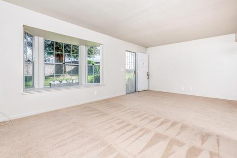 3955 Oak Villa Cir, Carmichael, CA 95608 photo 4