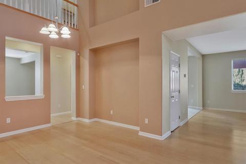 2213 Clemente Ln, Tracy, CA 95377 photo 4