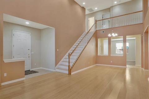 2213 Clemente Ln, Tracy, CA 95377 photo 3