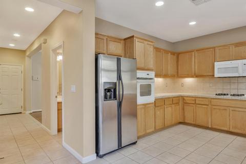 2213 Clemente Ln, Tracy, CA 95377 photo 8