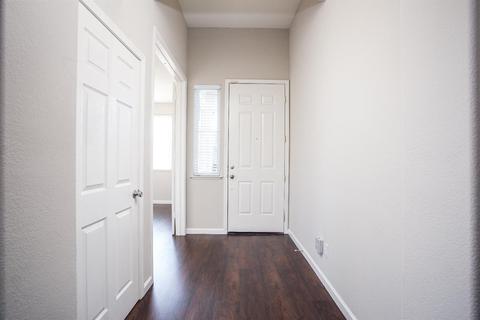 1375 Cliff Swallow Dr, Patterson, CA 95363 photo 4