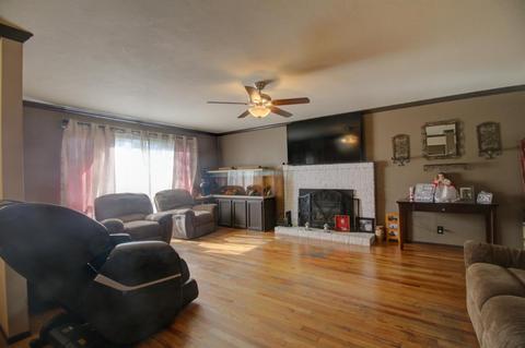 1421 Locke Rd, Modesto, CA 95355 photo 2