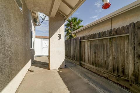 2061 Spring Valley Dr, Turlock, CA 95382 photo 24