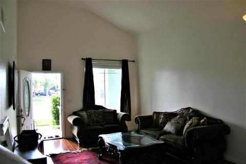 3317 Jeanette Ct, Tracy, CA 95376 photo 4