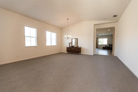 8975 Sand Trap Ct, Patterson, CA 95363 photo 3