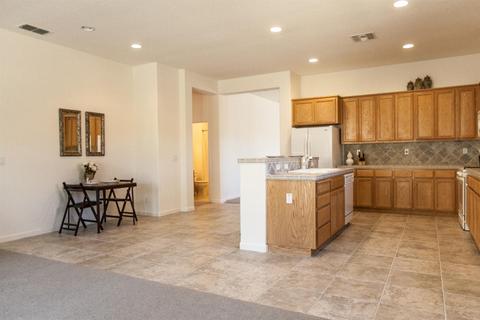 8975 Sand Trap Ct, Patterson, CA 95363 photo 10