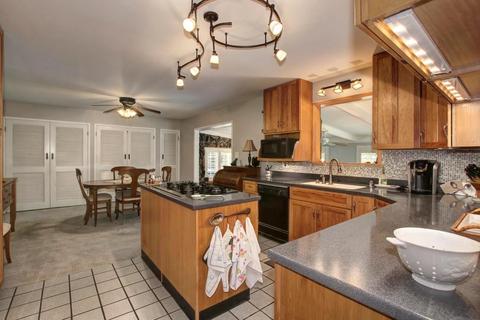 5524 Valhalla Dr, Carmichael, CA 95608 photo 17