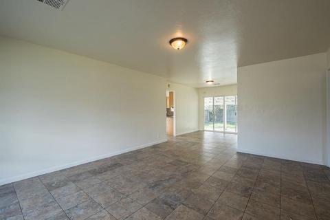 515 Bennett Ave, Modesto, CA 95351 photo 5