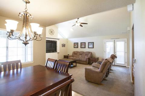 1905 Castleview Dr, Turlock, CA 95382 photo 17