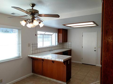 1334 Cory Ln, Manteca, CA 95336 photo 2