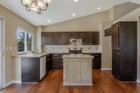 976 Oak Grove Rd, Modesto, CA 95351 photo 14